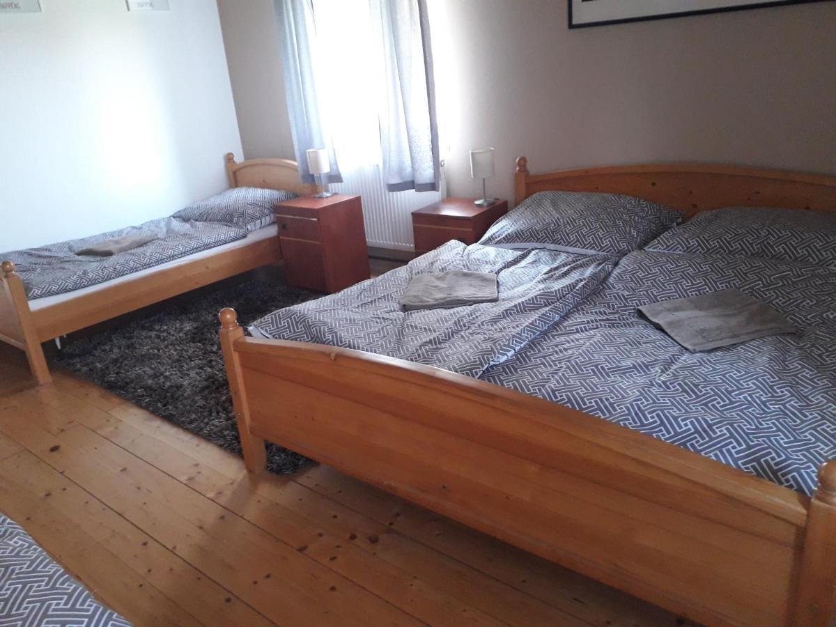 Penzion Na Strelnici Poděbrady Exteriör bild